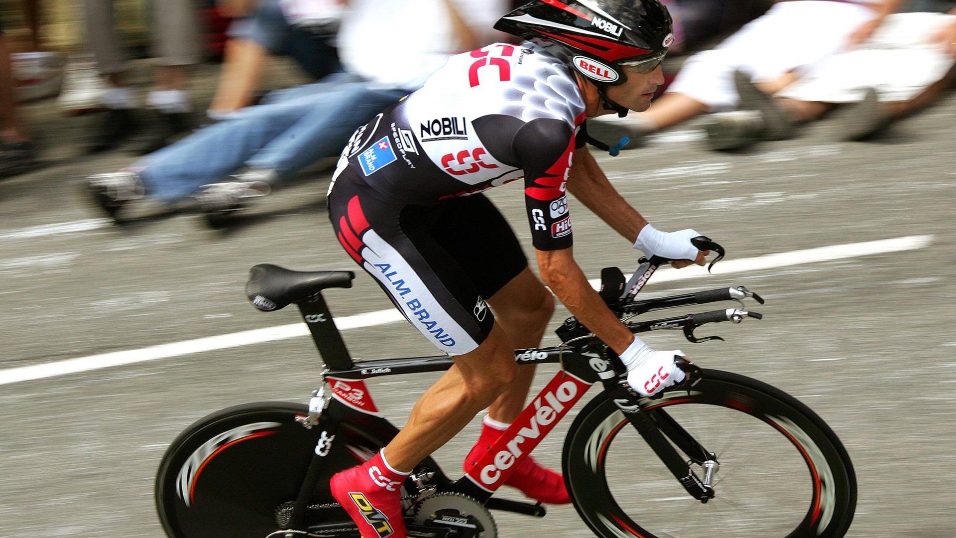 唐纳德·高尔凭借强悍突破成为袋鼠队进攻终结者，唐纳德高斯简介